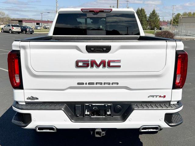 Photo of 2024 Summit White GMC Sierra 1500