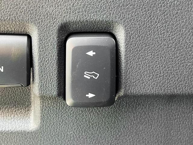 Photo of 2024 Carbonized Gray Metallic Ford F-350