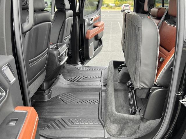 Photo of 2024 Onyx Black GMC Sierra 1500