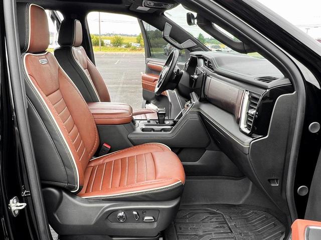 Photo of 2024 Onyx Black GMC Sierra 1500