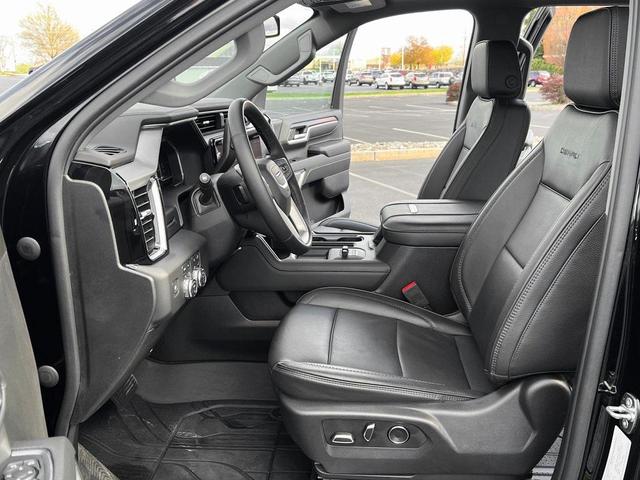 Photo of 2024 Onyx Black GMC Sierra 2500