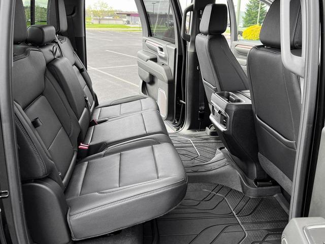 Photo of 2024 Onyx Black GMC Sierra 2500