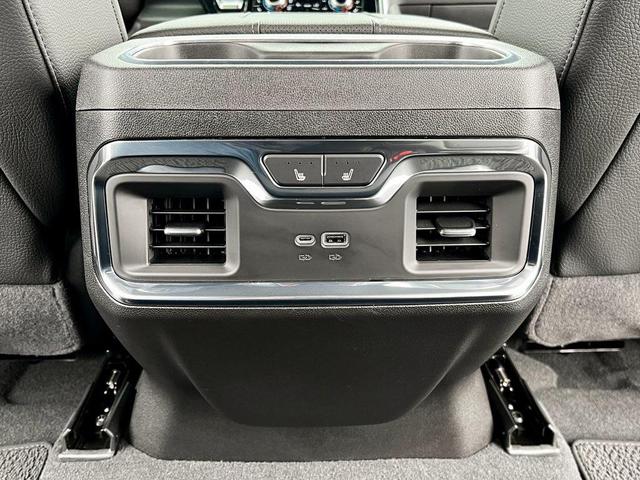 Photo of 2024 Summit White GMC Sierra 2500