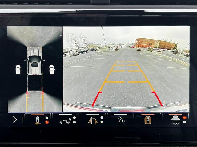 Photo of 2024 Summit White GMC Sierra 2500