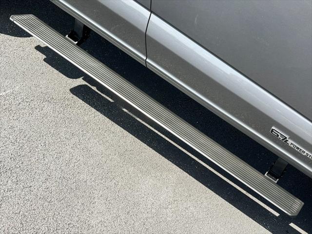 Photo of 2025 Carbonized Gray Metallic Ford F-250