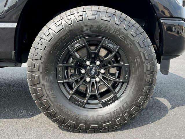 Photo of 2021 Agate Black Metallic Ford F-150