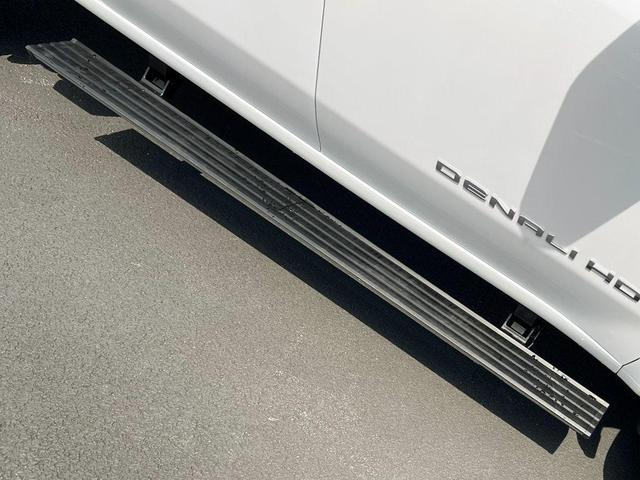 Photo of 2024 White Frost GMC Sierra 2500