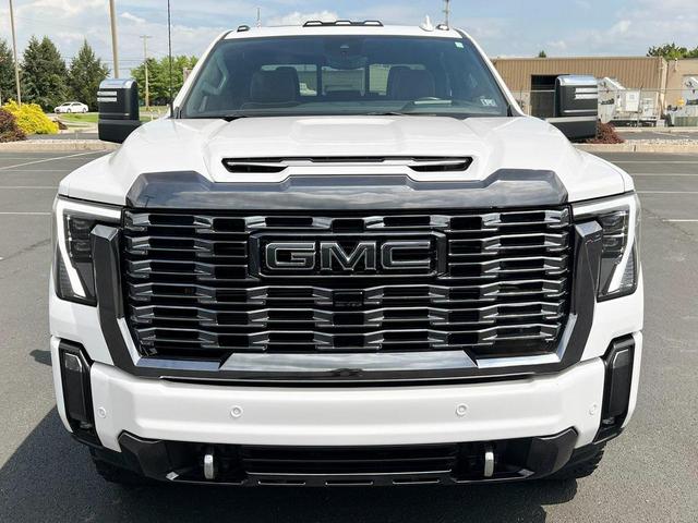 Photo of 2024 White Frost GMC Sierra 2500