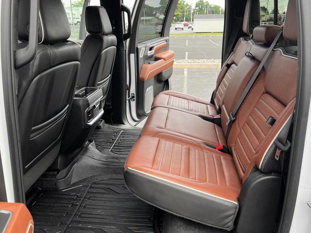 Photo of 2024 White Frost GMC Sierra 2500