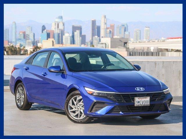 Photo of 2024 Blue Hyundai ELANTRA