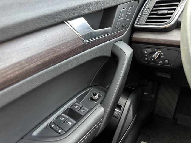 Photo of 2021 Daytona Gray Pearl Audi Q5