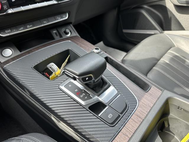 Photo of 2021 Daytona Gray Pearl Audi Q5