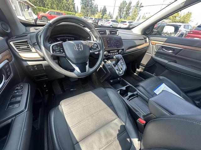 Photo of 2022 Crystal Black Pearl Honda CR-V