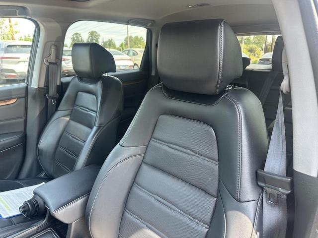 Photo of 2022 Crystal Black Pearl Honda CR-V
