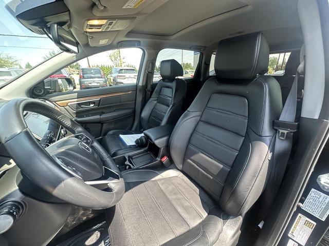 Photo of 2022 Crystal Black Pearl Honda CR-V