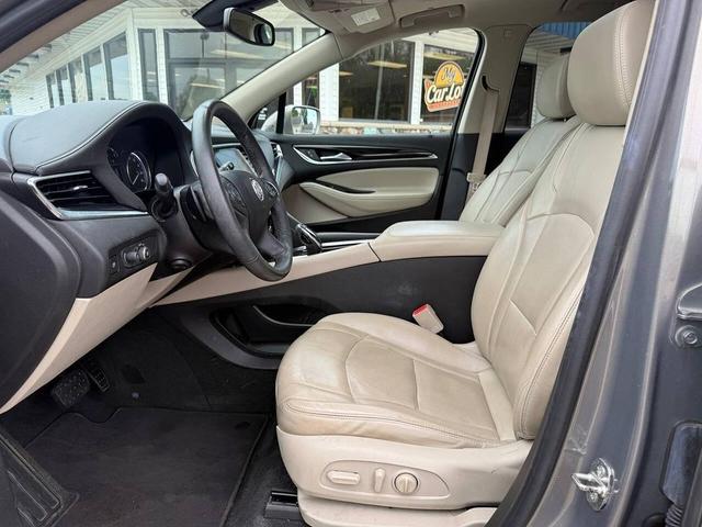Photo of 2018 Pepperdust Metallic Buick Enclave