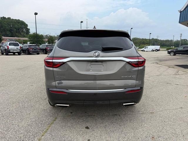 Photo of 2018 Pepperdust Metallic Buick Enclave