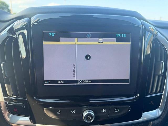 Photo of 2018 Silver Ice Metallic Chevrolet Traverse