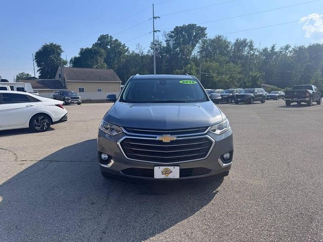 Photo of 2018 Silver Ice Metallic Chevrolet Traverse