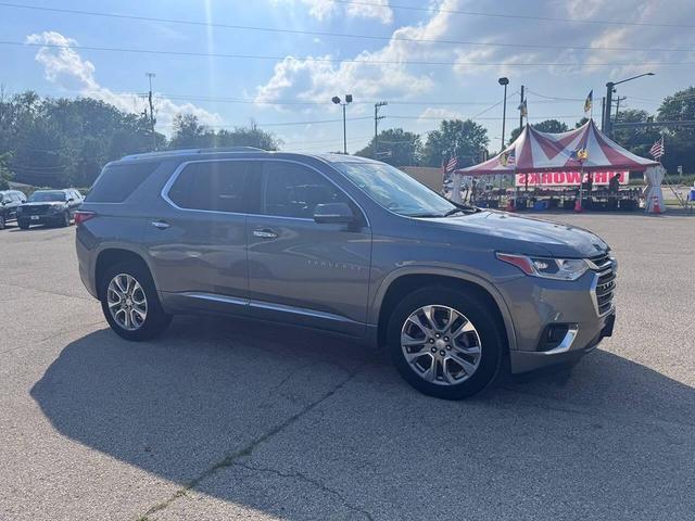 Photo of 2018 Silver Ice Metallic Chevrolet Traverse