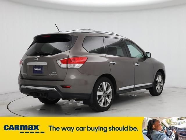 Photo of 2013 Brown Nissan Pathfinder