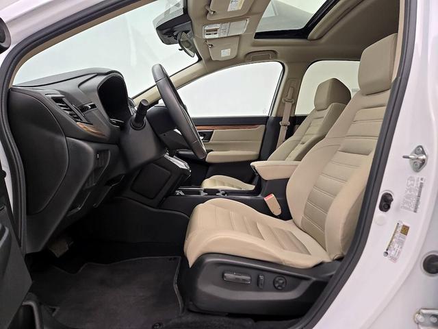 Photo of 2019 White Honda CR-V