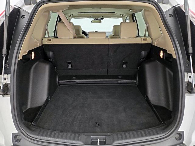 Photo of 2019 White Honda CR-V