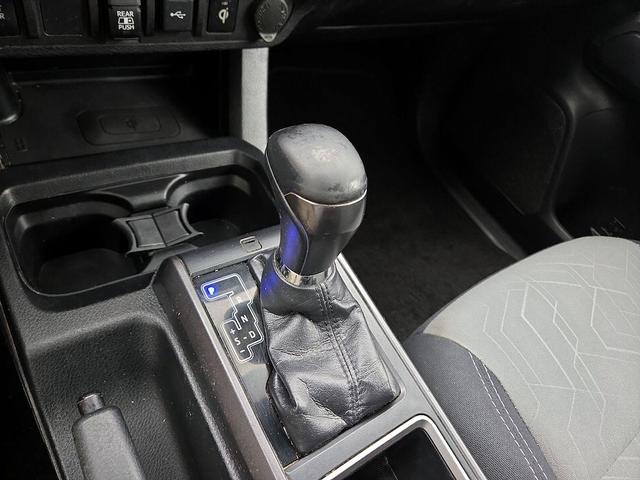 Photo of 2021 Silver Toyota Tacoma