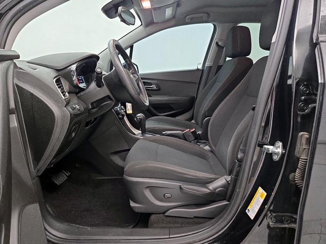 Photo of 2018 Black Chevrolet Trax