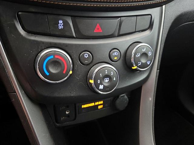 Photo of 2018 Black Chevrolet Trax