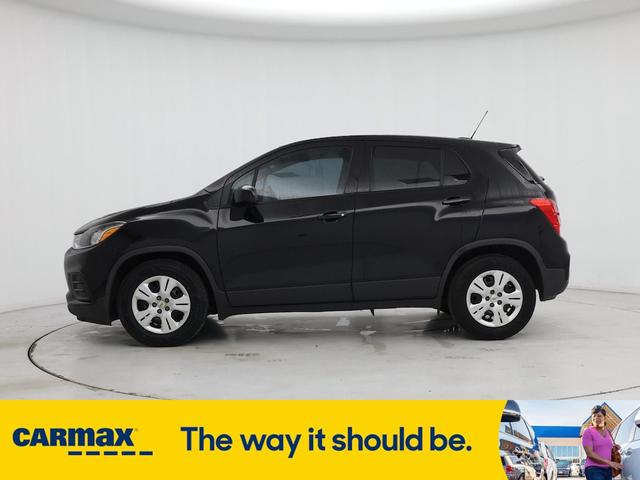 Photo of 2018 Black Chevrolet Trax