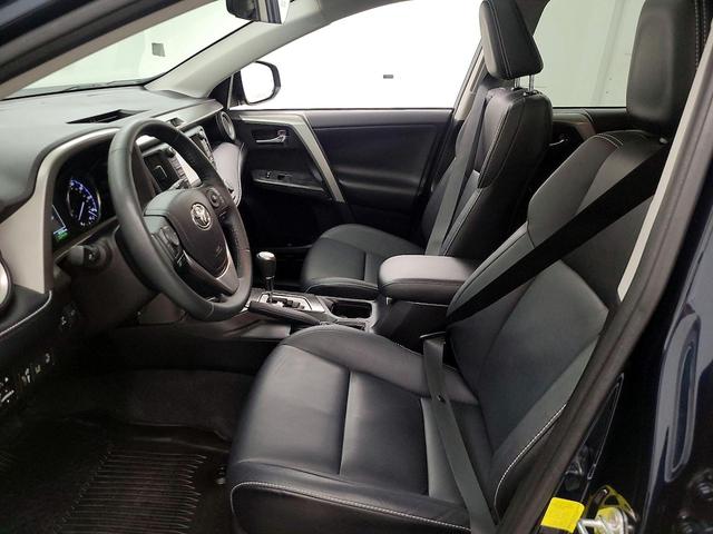 Photo of 2017 Blue Toyota RAV4