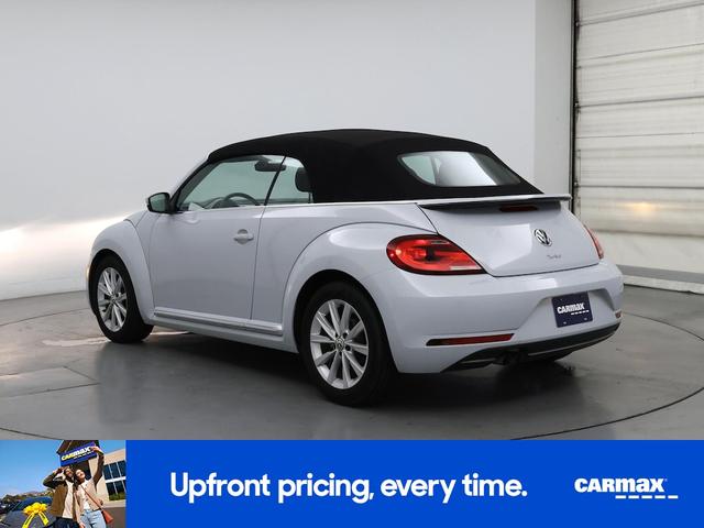 Photo of 2017 White Volkswagen Beetle