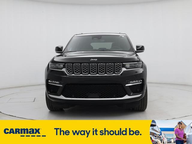 Photo of 2022 Black Jeep Grand Cherokee