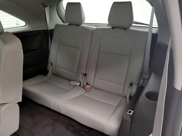 Photo of 2018 Gray Acura MDX