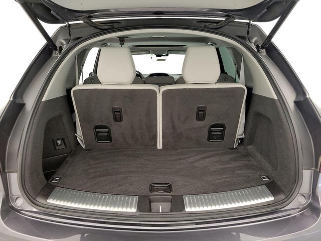 Photo of 2018 Gray Acura MDX