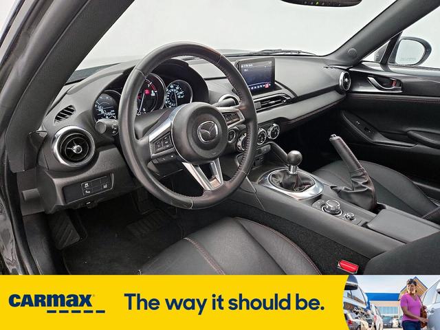 Photo of 2018 Gray Mazda MX-5 Miata
