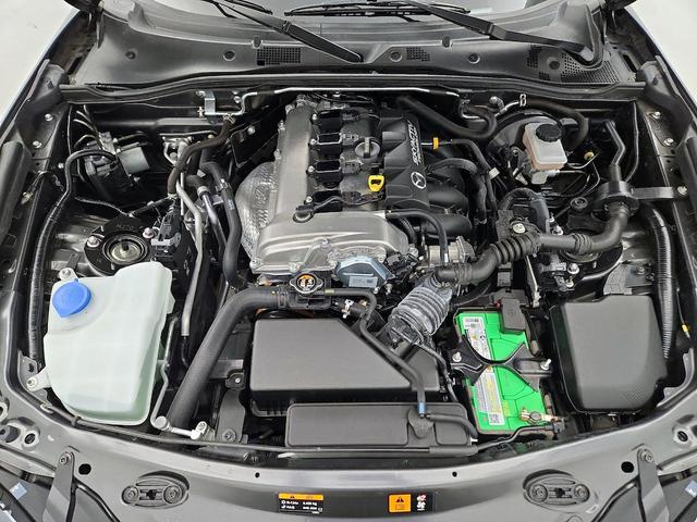 Photo of 2018 Gray Mazda MX-5 Miata