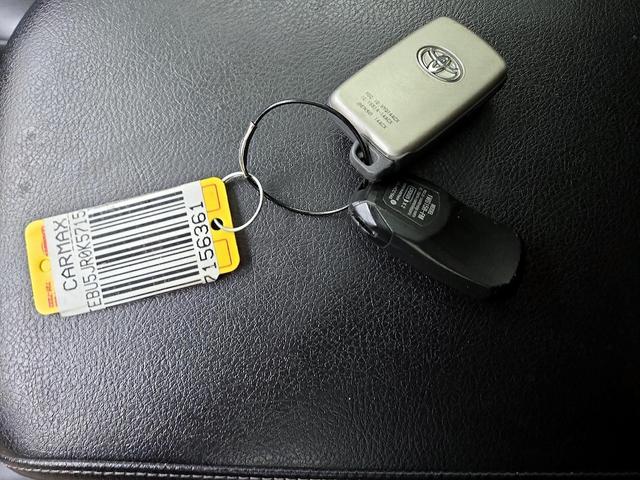 Photo of 2019 Silver Toyota 4Runner