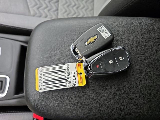 Photo of 2023 Black Chevrolet Equinox