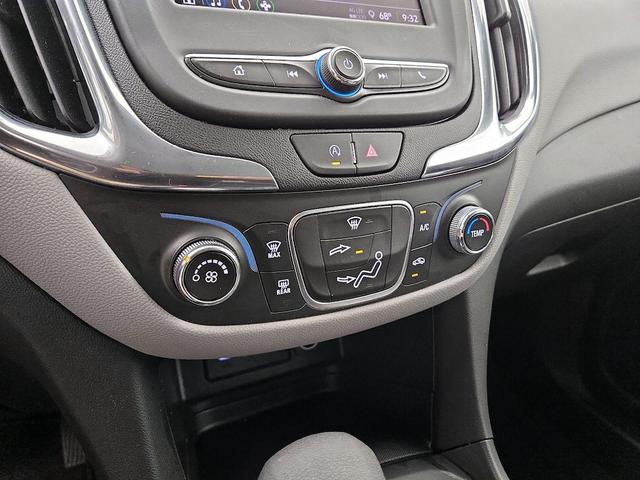 Photo of 2023 Black Chevrolet Equinox