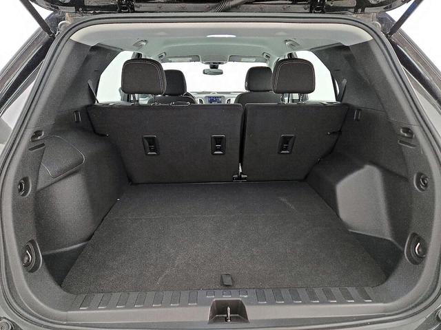 Photo of 2023 Black Chevrolet Equinox