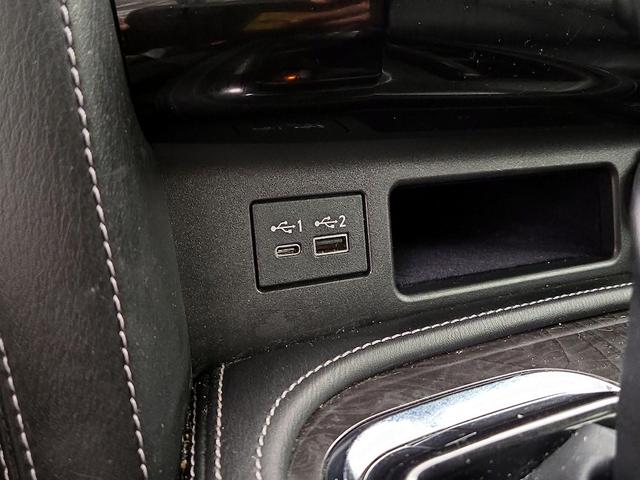 Photo of 2021 Gray INFINITI QX80