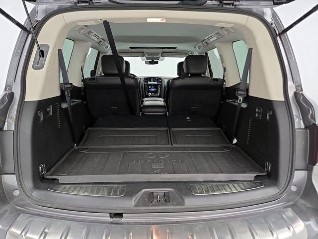 Photo of 2021 Gray INFINITI QX80