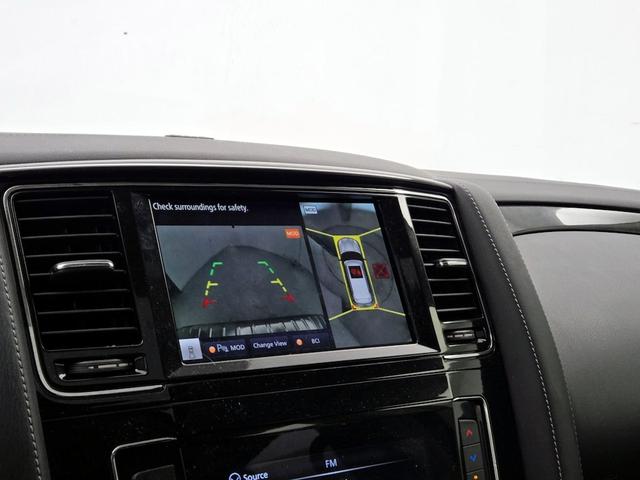 Photo of 2021 Gray INFINITI QX80