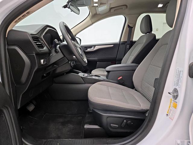 Photo of 2020 White Ford Escape