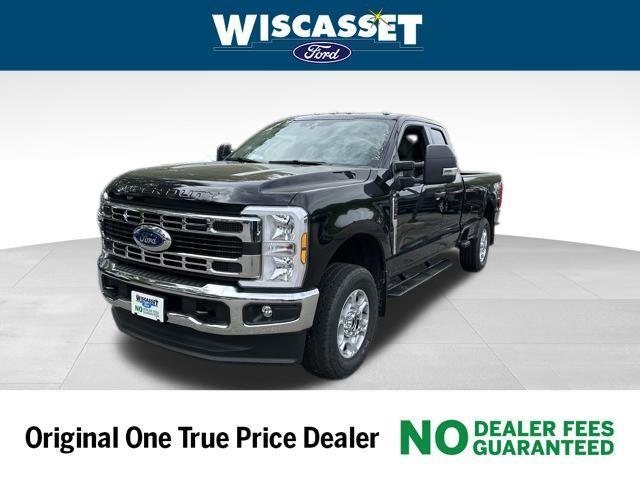 Photo of 2025 Agate Black Metallic Ford F-250