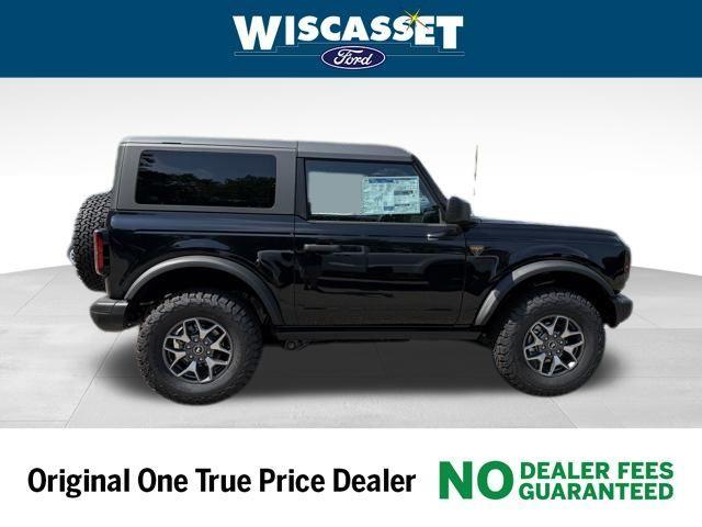 Photo of 2025 Shadow Black Ford Bronco