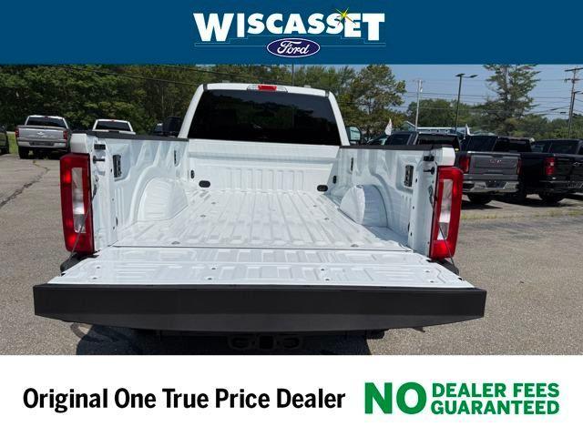 Photo of 2025 Oxford White Ford F-250