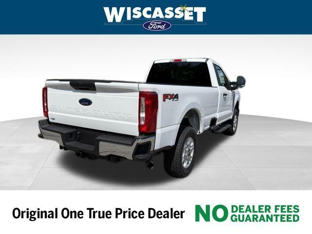 Photo of 2025 Oxford White Ford F-250